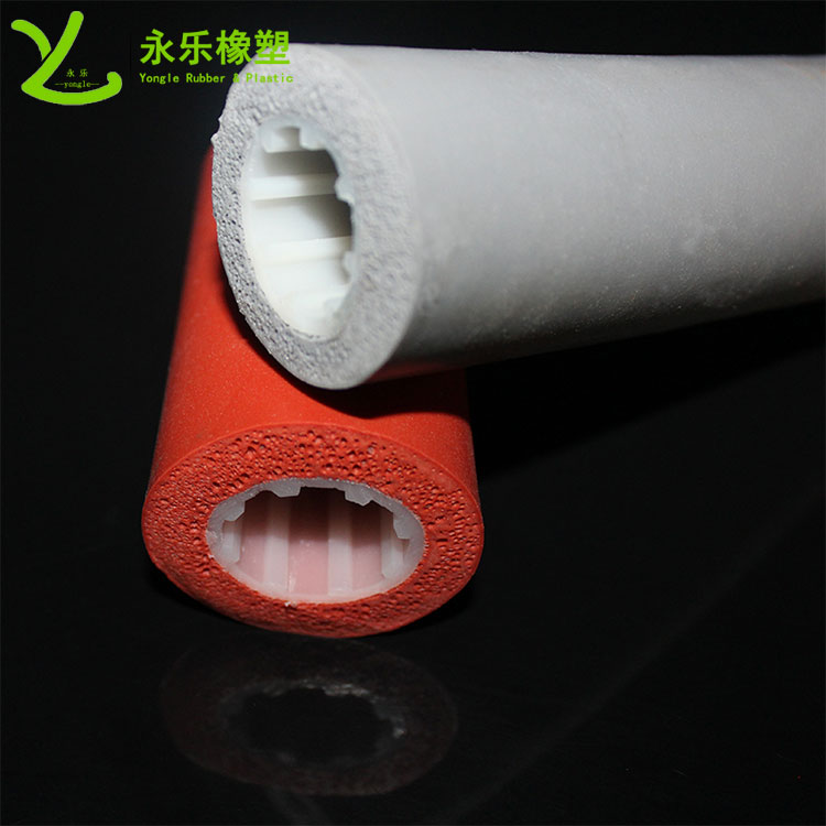 復合發(fā)泡硅膠管，耐高溫發(fā)泡硅膠管，保溫發(fā)泡硅膠管
